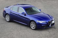 今回の試乗車は「アルファ・ロメオ・ジュリア2.0ターボ スプリント」。カタログでは「走りを愛するあなたのために」と紹介されている新たなエントリーグレードである。