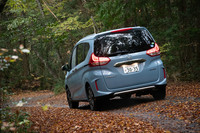 2013年の導入当初と比べ、劇的な進化を遂げた今日の「i-DCD」。低速走行時にもギクシャク感はなく、すっかり洗練されたパワートレインとなっていた。