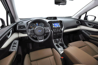 スバルが3列シートの新型SUV「アセント」を発表の画像