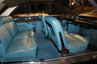 「ピニンファリーナ・フロリダII」のドアを開けたところ。