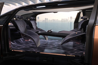 日産が電動コンセプトカーの第3弾「日産ハイパーツアラー」を発表【ジャパンモビリティショー2023】の画像