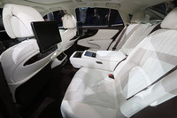 クラストップレベルのレッグスペースを誇る後席。