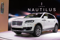 ニューモデルの「リンカーン・ノーチラス」。かつて日本でも販売されていた「MKX」の“マイナーチェンジ版”である。
