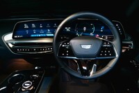 GMが「キャデラック・リリック」を日本に導入 航続距離510kmの新型BEVの画像