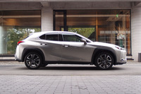 ボディーサイズは全長×全幅×全高=4495×1840×1540mmで、ホイールベースは2640mm。最低地上高は160mmが確保されている。