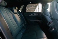 GMが「キャデラック・リリック」を日本に導入 航続距離510kmの新型BEVの画像