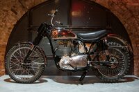 1961年モデルの「B34ゴールドスター スクランブラー」。