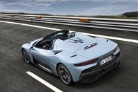 スーパースポーツ「マセラティMC20」のオープントップ版がデビューの画像