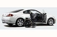 日産「スカイライン」などに福祉車両の画像