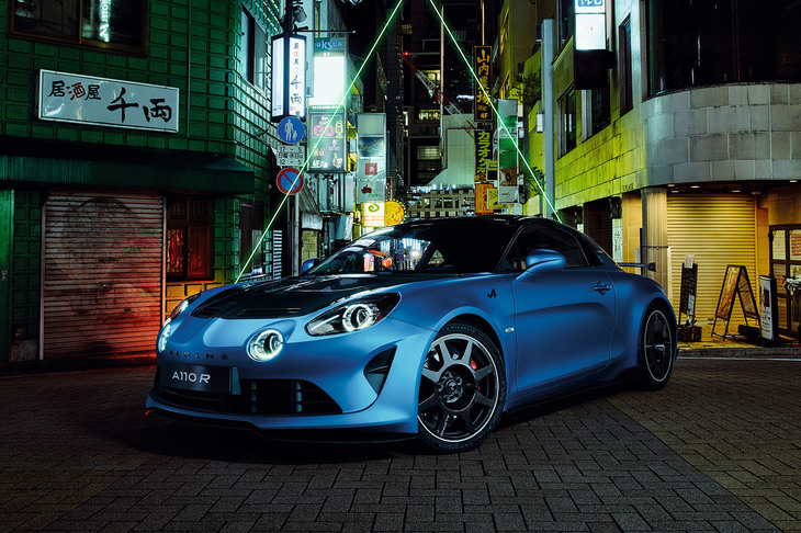 「A110」は次世代モデルでアルミ製モジュラープラットフォームを使うBEVに生まれ変わる。「A310」とうわさされる2+2クーペも用意されるようだ。