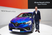 新型「ルノー・ルーテシア」と、アンソニー・ロー氏。