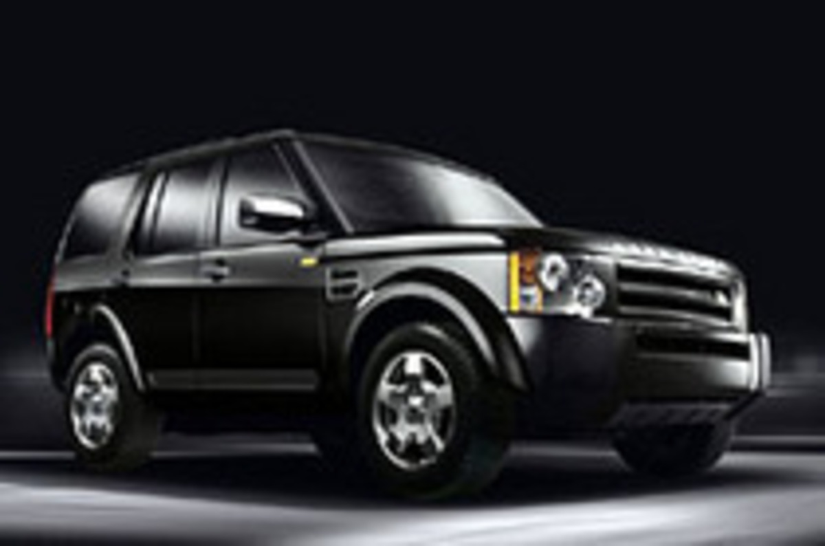 ディスカバリー3」にノーマルにはないブラックの特別限定車 【ニュース