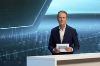 フォルクスワーゲングループのヘルベルト・ディースCEO。「ゼロエミッションモビリティーの時代にバッテリーとユーザーエクスペリエンスの2つの点で長期的にポールポジションを獲得したい」と語った。
