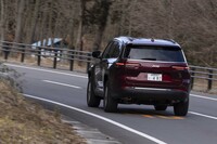 パワーユニットは最高出力286PS、最大トルク344N・mの3.6リッターV6自然吸気エンジン。変速機は8段のトルコン式ATを組み合わせる。