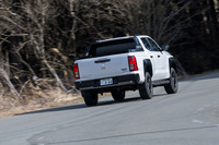 電動のハードトノカバーやキャノピーなど、ピックアップトラックならではの純正アクセサリーも豊富に用意される。カーゴスペースを仕切れるアタッチメントやインナーフックも駆使して、オーナーにはぜひ広大な荷室を使い倒してほしい。