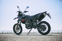 ボディーサイズ:全長×全幅×全高=2155×820×1170mm
ホイールベース:--mm
重量:134kg
エンジン:124cc 水冷4ストローク 単気筒 DOHC 4バルブ
最高出力:15ps(11kW)/1万0700rpm
最大トルク:11.3Nm(1.2kgm)/8000rpm
価格:41万0400円