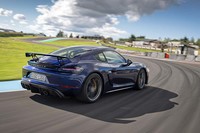 ポルシェ・ケイマンGT4