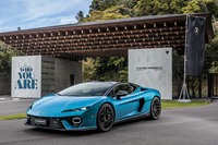 「ウラカン」の後継的なポジションとして登場した「ランボルギーニ・テメラリオ」。国内での販売価格は非公開とされている。