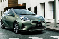 トヨタ・アクア クロスオーバー“グラム”