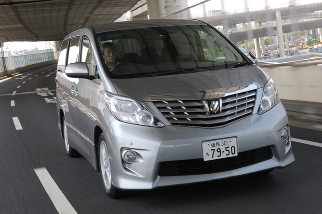 【スペック】全長×全幅×全高=4865×1840×1900mm/ホイールベース=2950mm/車重=1890kg/駆動方式=FF/2.4リッター 直4DOHC16バルブ(170ps/6000rpm、22.8kgm/4000rpm)/価格=330万円(テスト車=394万3650円)