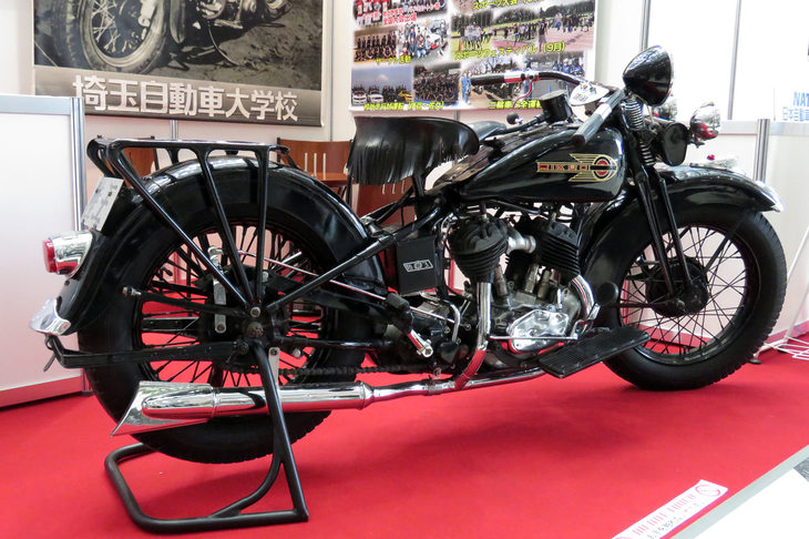 埼玉自動車大学校の1941年型「陸王」。