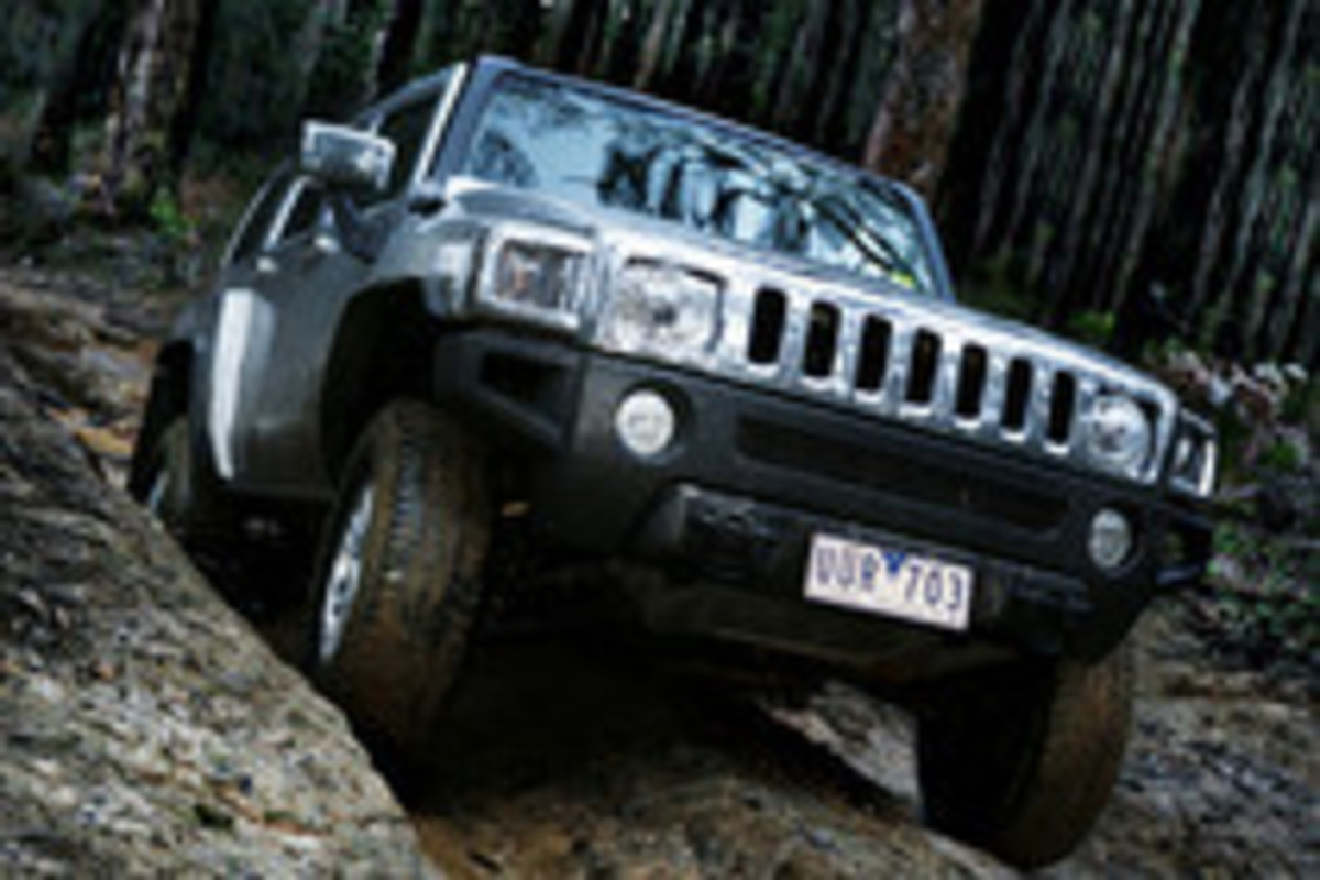 ハマーH3」に300ps超えのV8モデル登場 【ニュース】 - webCG