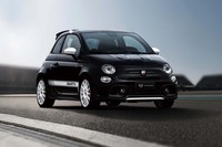 往年の名車にオマージュをささげるアバルトの限定モデル「695エッセエッセ」発売の画像