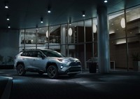 【ニューヨークショー2018】トヨタ、新型「RAV4」を世界初披露の画像