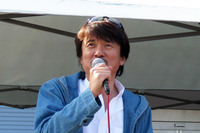 モータージャーナリストとしてはもちろん、大乗フェラーリ教の教祖としても知られる清水草一氏。webCGでは「カーマニア人間国宝への道」に加え、新連載「カーデザイナー明照寺彰の直言」でも筆をふるっている。