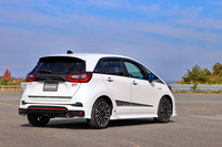 2022年10月発売の「フィットe:HEV RS」にも、早くも用品を用意。現状はドレスアップパーツが主で、目下パッドやローター、ホースといったブレーキ関係の用品も開発しているという。