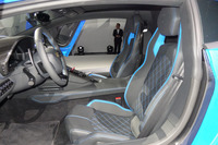 ランボルギーニ、「アヴェンタドールS」を披露の画像