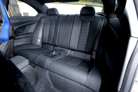 乗車定員は4人。さすがに閉所感はあるものの、大人でも小柄な人なら座れないことはないサイズだ。