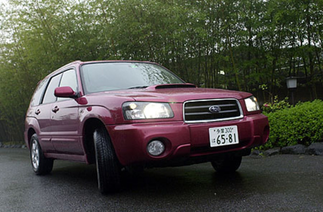 【スペック】全長×全幅×全高=4450×1735×1585mm/ホイールベース=2525mm/車重=1430kg/2リッター水平対向4気筒DOHC16バルブターボ(220ps/5500rpm、31.5kgm/3500rpm)/車両本体価格=229.5万円(テスト車=284.5万円/ユーロ&スポーティ&クルージングパッケージ、HIDハイ&ロウビームランプ、サイドエアバッグ、VTD+VDC、クリアビューパック)