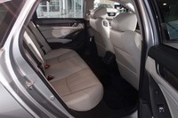 ホイールベースは先代比で55mm延長。これにより、広々とした室内空間が得られている。