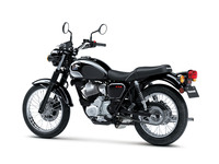 車重はともに143kg。フェンダーをスチール製とするなど、質感のよさが重視されている。