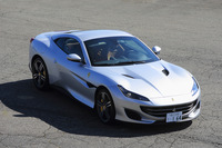 フェラーリ・ポルトフィーノ