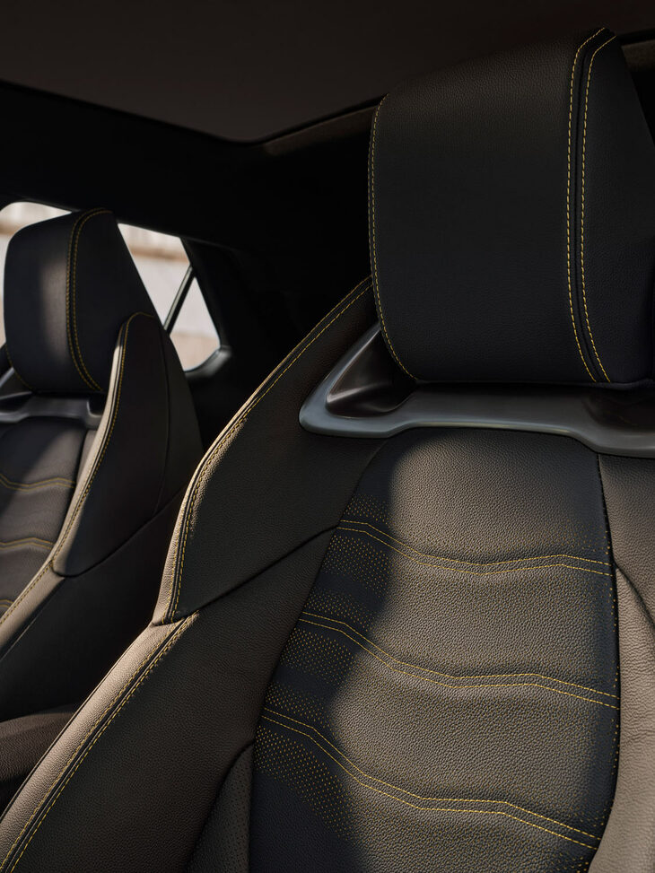 新型トヨタC-HR(フロントシート)