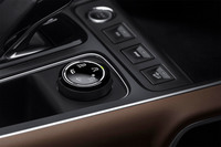 シトロエンのミドルサイズSUV「C5エアクロスSUV」発売の画像