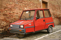 イタリア・カザリーニのマイクロカー「サルキー コア」には、「フィアット・リトモ」用のドアハンドルが用いられていた。2005年にシエナにて撮影。