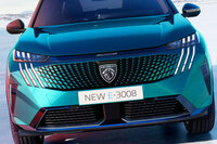 「3008」はフロントまわりに今はやりのグラデーショングリルを大々的に採用している。ドット模様の大きさでグラデーションを表しているのだが……。