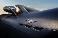 新型「マセラティ・グランカブリオ」上陸 高性能な「トロフェオ」から受注開始の画像