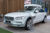 ボルボ・オーシャンレースが行われるたびに設定される特別仕様車「オーシャンレース エディション」。今回のモデルも日本に導入される予定とのことなので、気になる人はニュースをチェックしておこう。