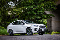 BMW iX2 xDrive30 Mスポーツ