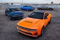 2024年3月に発表された新型「ダッジ・チャージャー」。電気自動車とエンジン車、2ドアクーペと4ドアセダンがラインナップされる。