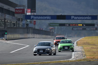 今回のイベントは、サーキットで限界性能を確かめるという鼻息の荒いものではなく、広々とした環境で各車のキャラクターを味わうというものだった。