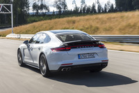 ポルシェ・パナメーラ ターボS E-ハイブリッド