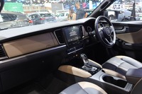 「マツダBT-50」のインテリア。いすゞ車のOEMとはいうものの、車内もマツダオリジナルのデザインとなっている。