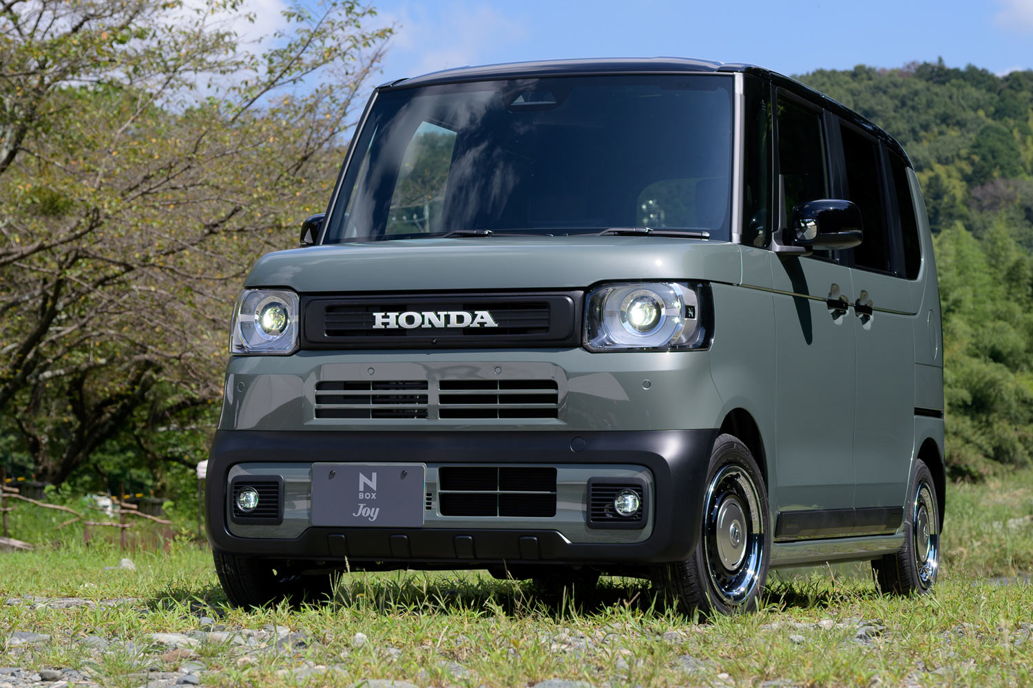 ホンダが「N-BOXジョイ」の実車を公開！ 気楽に自分時間を楽しめる新型