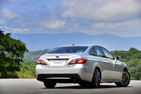 エクステリアデザインは、幅を広げることなくタイヤが張り出して見えるよう配慮されている。