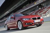 BMW 328i(FR/8AT)【海外試乗記】